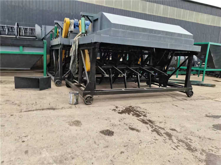 ���������ݼS��̎���ЙC(j��)��ʹ���O(sh��)�䣬Һ����ʽ�����C(j��)