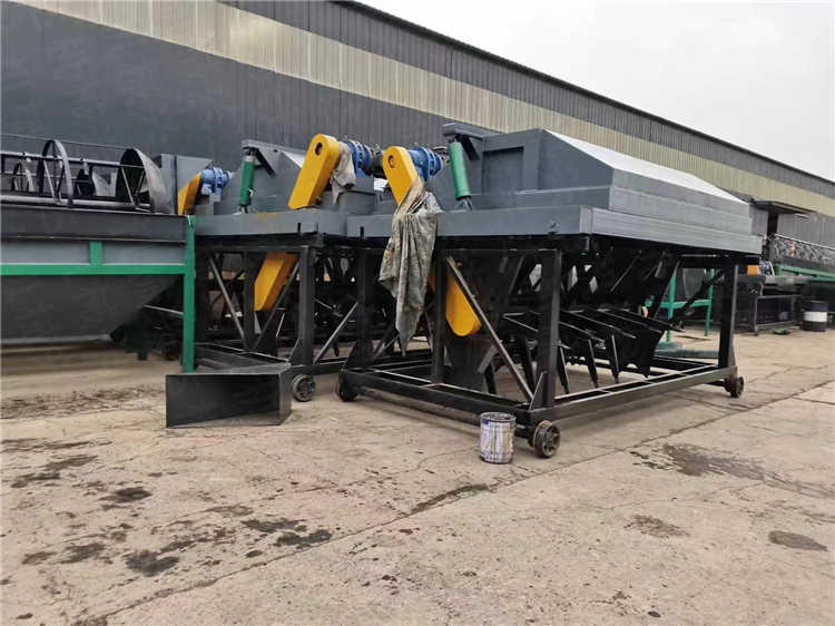 4��Һ����ʽ�����C �ն��u�S��۰l�͸���ѷʙC �ЙC�����a���O��